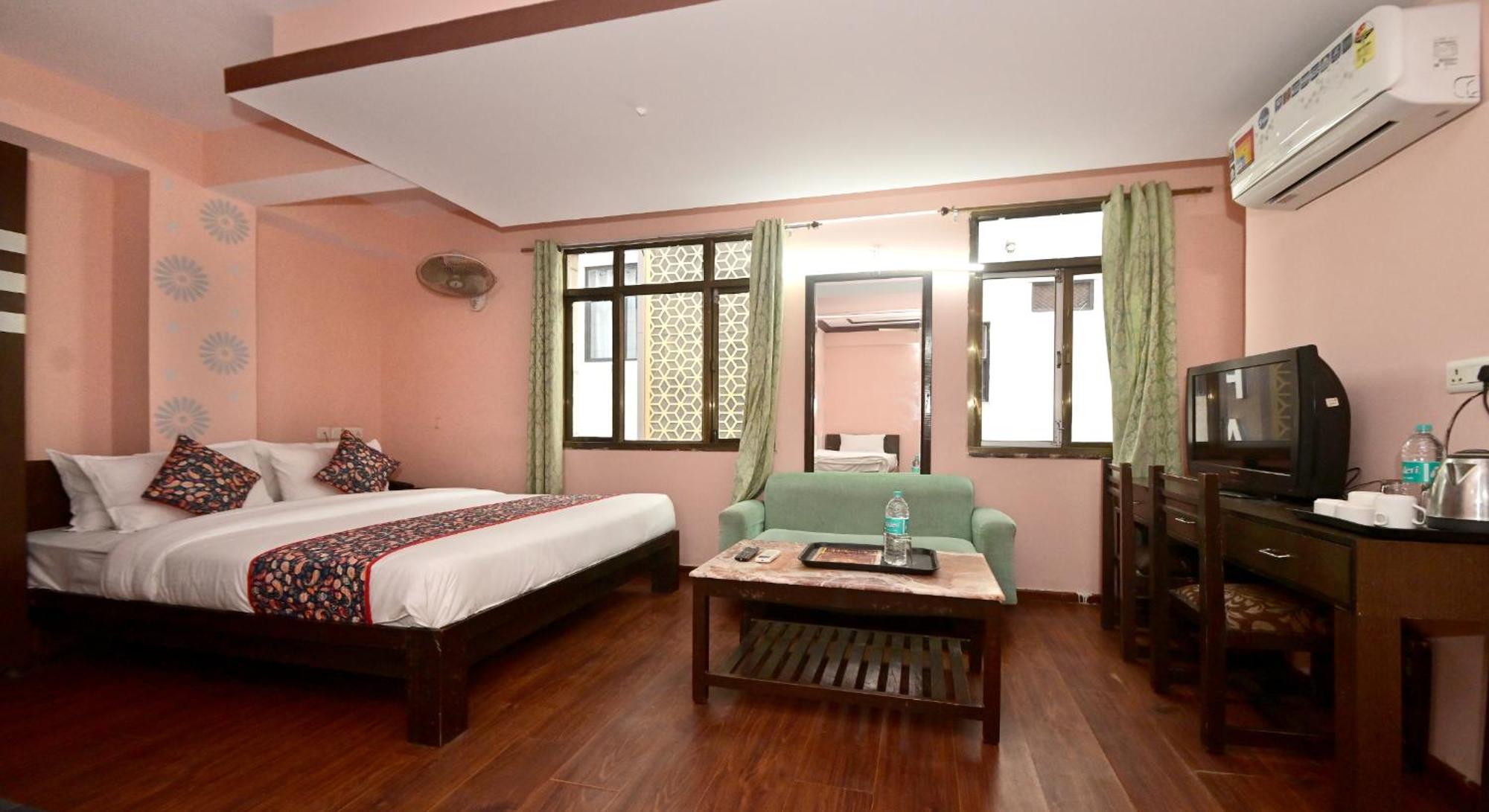 Hotel Laxmi Villa Palace-Near Jaipur Railway Station Zewnętrze zdjęcie
