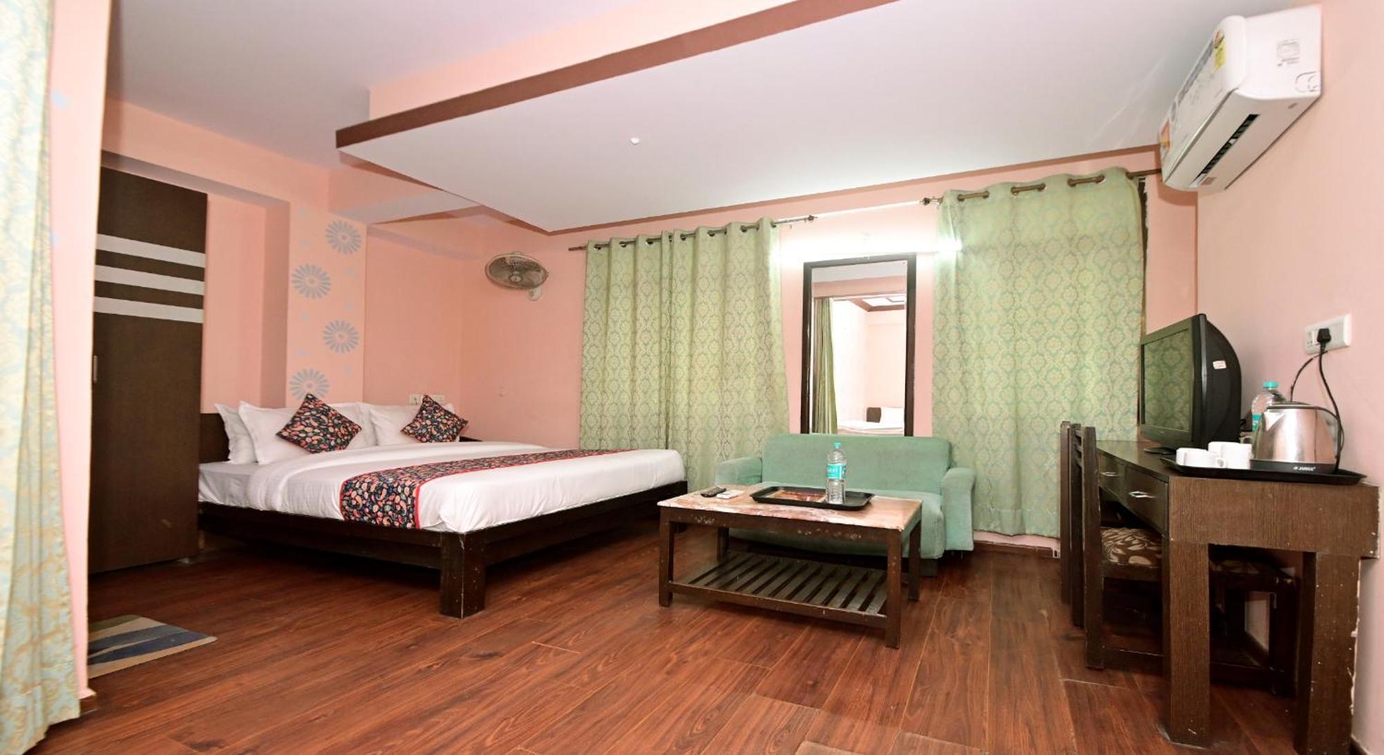 Hotel Laxmi Villa Palace-Near Jaipur Railway Station Zewnętrze zdjęcie