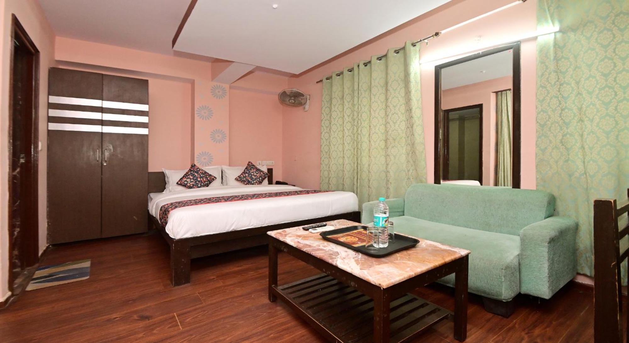Hotel Laxmi Villa Palace-Near Jaipur Railway Station Zewnętrze zdjęcie